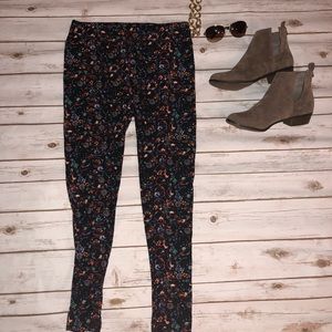 LuLaRoe Tall & Curvy leggings